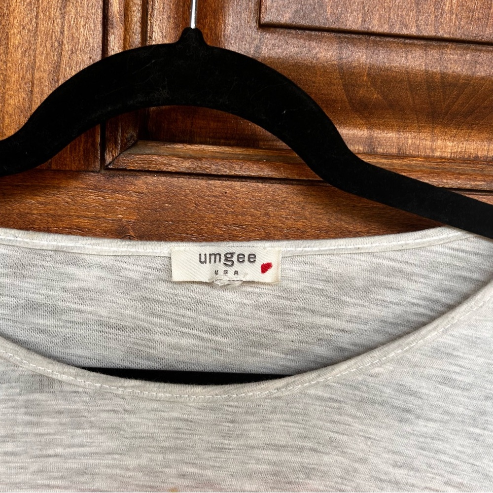 Umgee Top Size Small With Patchwork Ruffle Sleeves - image 4